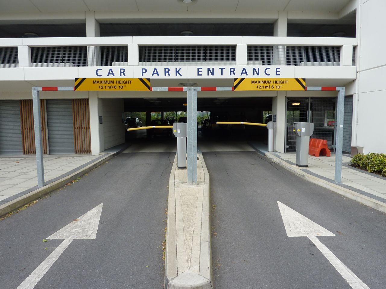 Asuransi Parkir Mobil & Motor